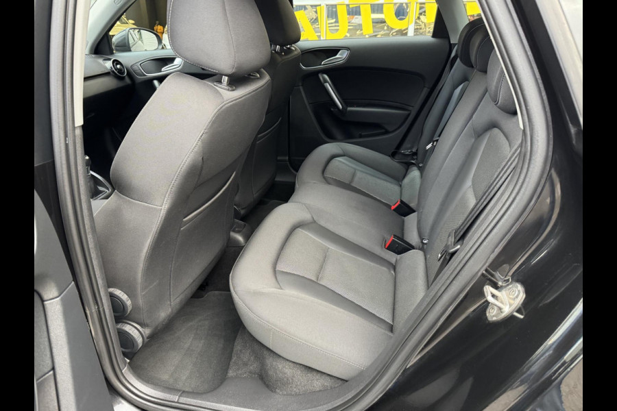 Audi A1 Sportback 1.0 TFSI Sport - Airco I Sport interieur & velgen I PDC I Veiligheid pakket I Dealer onderhouden