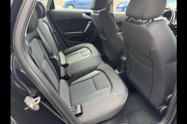 Audi A1 Sportback 1.0 TFSI Sport - Airco I Sport interieur & velgen I PDC I Veiligheid pakket I Dealer onderhouden