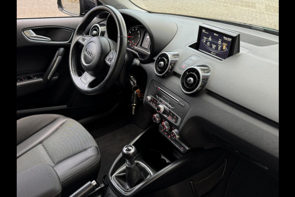 Audi A1 Sportback 1.0 TFSI Sport - Airco I Sport interieur & velgen I PDC I Veiligheid pakket I Dealer onderhouden