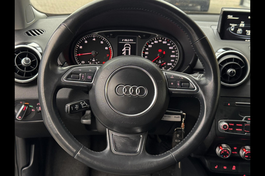 Audi A1 Sportback 1.0 TFSI Sport - Airco I Sport interieur & velgen I PDC I Veiligheid pakket I Dealer onderhouden
