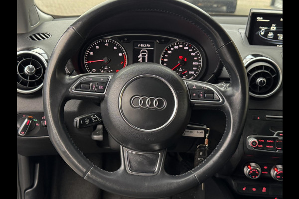 Audi A1 Sportback 1.0 TFSI Sport - Airco I Sport interieur & velgen I PDC I Veiligheid pakket I Dealer onderhouden