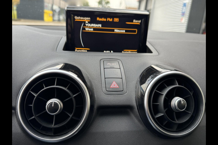 Audi A1 Sportback 1.0 TFSI Sport - Airco I Sport interieur & velgen I PDC I Veiligheid pakket I Dealer onderhouden