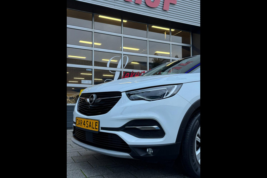Opel Grandland X 1.2 Turbo Business Elegance - Navigatie I Airco I Sport velgen I Achteruitrij camera I PDC I Dealer onderhouden Opel Grandland X 1.2 Turbo Business Elegance - Navigatie I Airco I Sport velgen I Achteruitrij camera I PDC I Dealer onderhouden