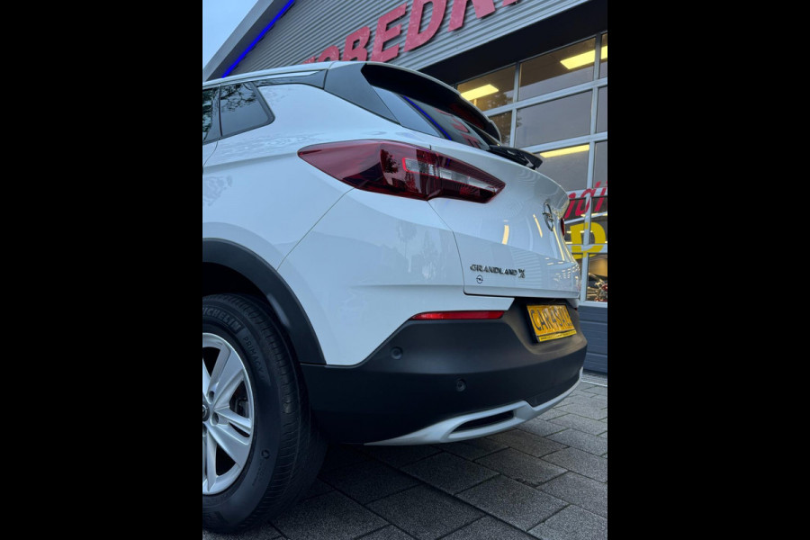 Opel Grandland X 1.2 Turbo Business Elegance - Navigatie I Airco I Sport velgen I Achteruitrij camera I PDC I Dealer onderhouden Opel Grandland X 1.2 Turbo Business Elegance - Navigatie I Airco I Sport velgen I Achteruitrij camera I PDC I Dealer onderhouden