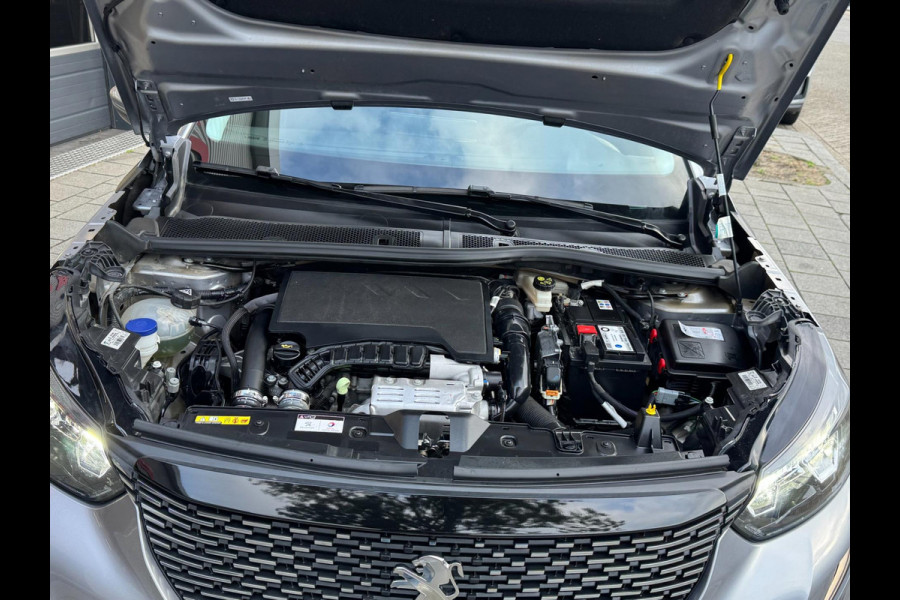 Peugeot 2008 1.2 PureTech Allure 131PK - Navigatie I LED/PDC I Achteruitrij camera I Airco I Sport velgen I Dealer onderhouden