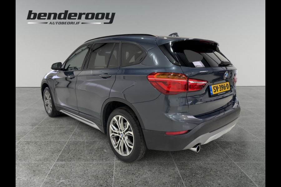BMW X1 sDrive18i 136pk High Executive Automaat BMW X1 sDrive18i 136pk High Executive Automaat