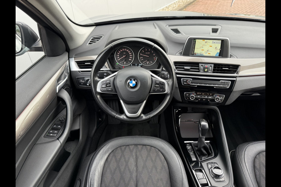 BMW X1 sDrive18i 136pk High Executive Automaat BMW X1 sDrive18i 136pk High Executive Automaat