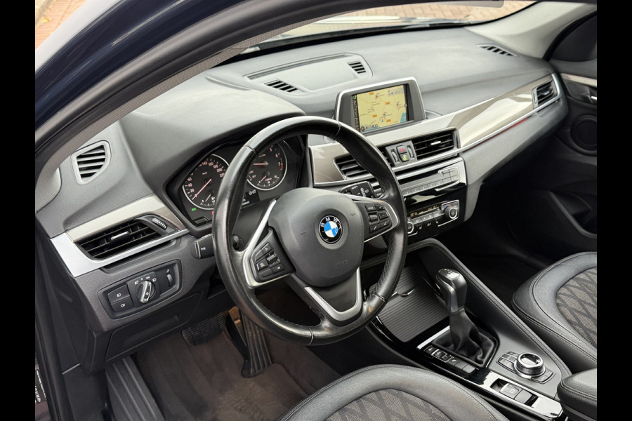BMW X1 sDrive18i 136pk High Executive Automaat BMW X1 sDrive18i 136pk High Executive Automaat