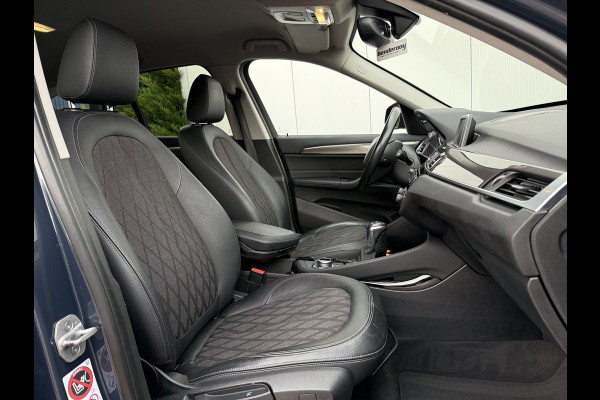 BMW X1 sDrive18i 136pk High Executive Automaat BMW X1 sDrive18i 136pk High Executive Automaat