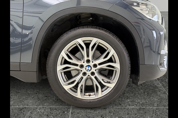 BMW X1 sDrive18i 136pk High Executive Automaat BMW X1 sDrive18i 136pk High Executive Automaat