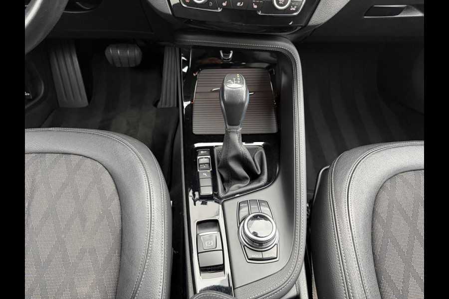 BMW X1 sDrive18i 136pk High Executive Automaat BMW X1 sDrive18i 136pk High Executive Automaat