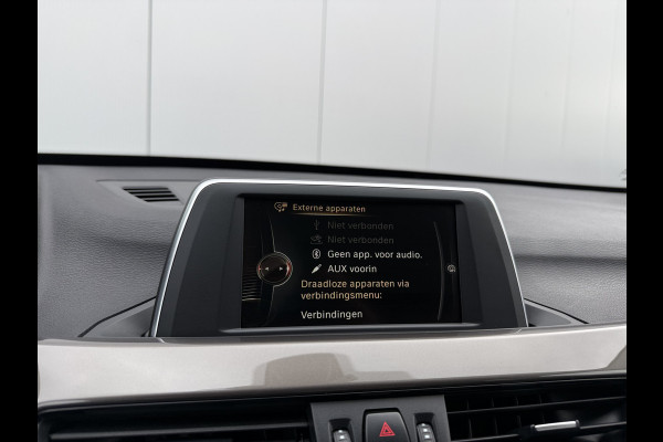 BMW X1 sDrive18i 136pk High Executive Automaat BMW X1 sDrive18i 136pk High Executive Automaat