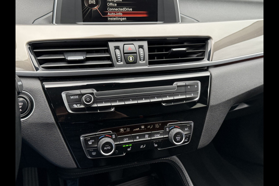 BMW X1 sDrive18i 136pk High Executive Automaat BMW X1 sDrive18i 136pk High Executive Automaat