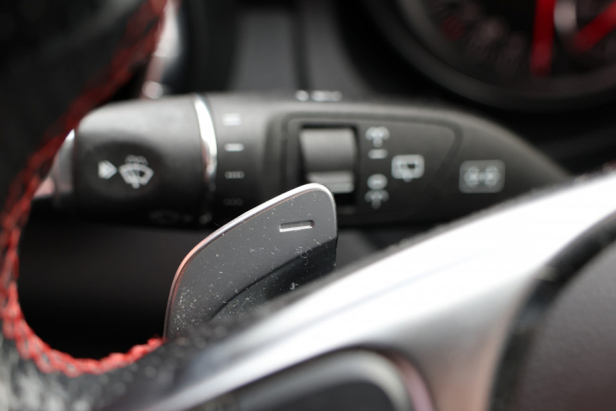 Mercedes-Benz CLA-Klasse Shooting Brake 180 AMG | Panoramadak | Camera | Stoelverwarming | Navigatie | Bi-Xenon | Facelift | Trekhaak afneembaar | F1 Flippers | NAP Logisch | Nieuwe APK Mercedes-Benz CLA-Klasse Shooting Brake 180 AMG | Panoramadak | Camera | Stoelverwarming | Navigatie | Bi-Xenon | Facelift | Trekhaak afneembaar | F1 Flippers | NAP Logisch | Nieuwe APK