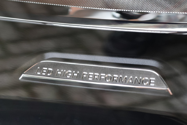 Mercedes-Benz CLA-Klasse Shooting Brake 180 AMG | Panoramadak | Camera | Stoelverwarming | Navigatie | Bi-Xenon | Facelift | Trekhaak afneembaar | F1 Flippers | NAP Logisch | Nieuwe APK Mercedes-Benz CLA-Klasse Shooting Brake 180 AMG | Panoramadak | Camera | Stoelverwarming | Navigatie | Bi-Xenon | Facelift | Trekhaak afneembaar | F1 Flippers | NAP Logisch | Nieuwe APK