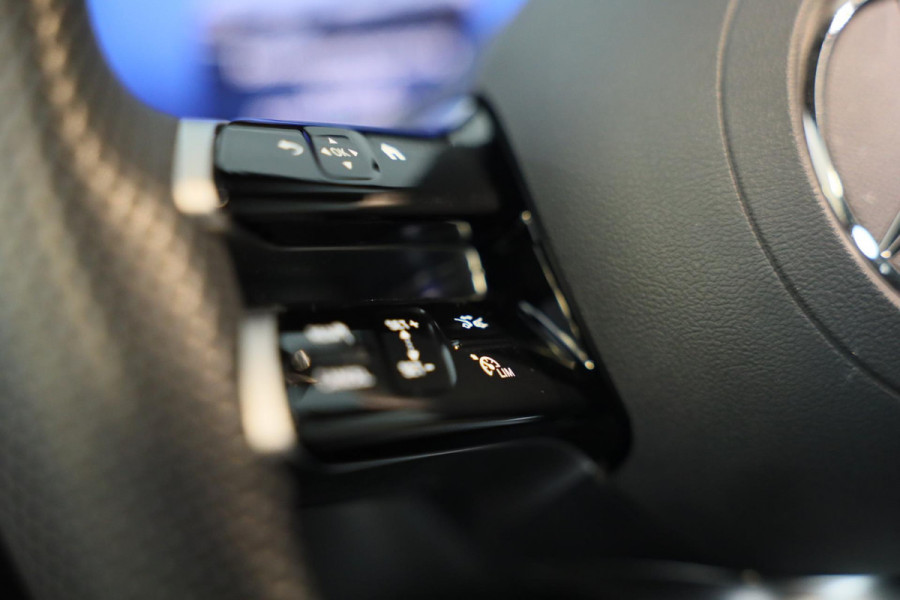 Mercedes-Benz GLC 300e 4MATIC AMG 63 Look / Memory / Burmester / Head Up / Open Pano / 360 Camera / Acc / Trekhaak / 21 Inc Mercedes-Benz GLC 300e 4MATIC AMG 63 Look / Memory / Burmester / Head Up / Open Pano / 360 Camera / Acc / Trekhaak / 21 Inc