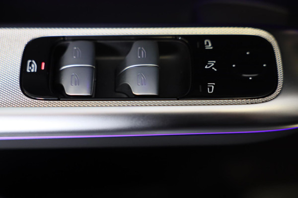 Mercedes-Benz GLC 300e 4MATIC AMG 63 Look / Memory / Burmester / Head Up / Open Pano / 360 Camera / Acc / Trekhaak / 21 Inc Mercedes-Benz GLC 300e 4MATIC AMG 63 Look / Memory / Burmester / Head Up / Open Pano / 360 Camera / Acc / Trekhaak / 21 Inc