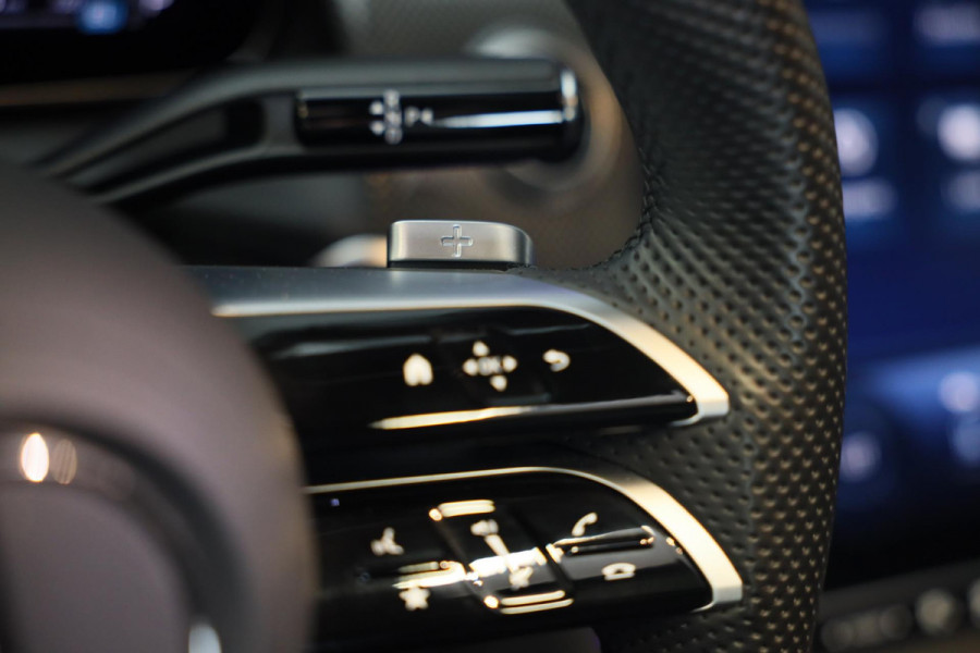 Mercedes-Benz GLC 300e 4MATIC AMG 63 Look / Memory / Burmester / Head Up / Open Pano / 360 Camera / Acc / Trekhaak / 21 Inc Mercedes-Benz GLC 300e 4MATIC AMG 63 Look / Memory / Burmester / Head Up / Open Pano / 360 Camera / Acc / Trekhaak / 21 Inc