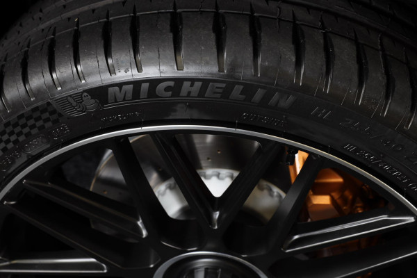 Mercedes-Benz GLC 300e 4MATIC AMG 63 Look / Memory / Burmester / Head Up / Open Pano / 360 Camera / Acc / Trekhaak / 21 Inc Mercedes-Benz GLC 300e 4MATIC AMG 63 Look / Memory / Burmester / Head Up / Open Pano / 360 Camera / Acc / Trekhaak / 21 Inc