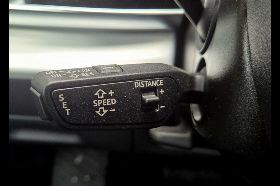 Audi Q7 60 TFSI e quattro Competition . Head-up . Sportstoelen. Panodak Audi Q7 60 TFSI e quattro Competition . Head-up . Sportstoelen. Panodak