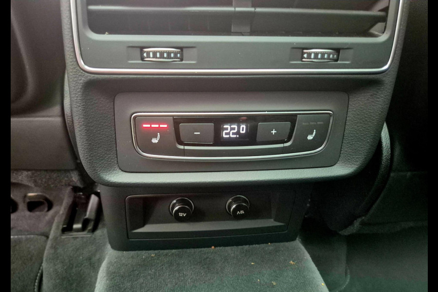 Audi Q7 60 TFSI e quattro Competition . Head-up . Sportstoelen. Panodak Audi Q7 60 TFSI e quattro Competition . Head-up . Sportstoelen. Panodak