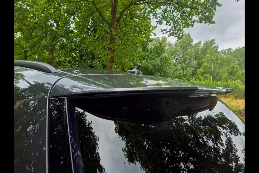 Audi Q7 60 TFSI e quattro Competition . Head-up . Sportstoelen. Panodak Audi Q7 60 TFSI e quattro Competition . Head-up . Sportstoelen. Panodak