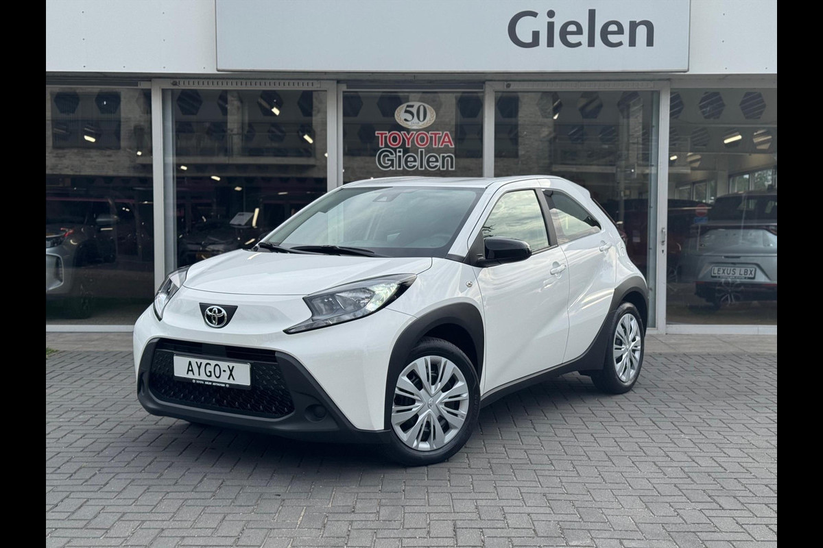 Toyota Aygo X 1.0 VVT-i Play | Automaat, Apple carplay/Android auto, Adaptieve cruise control Toyota Aygo X 1.0 VVT-i Play | Automaat, Apple carplay/Android auto, Adaptieve cruise control