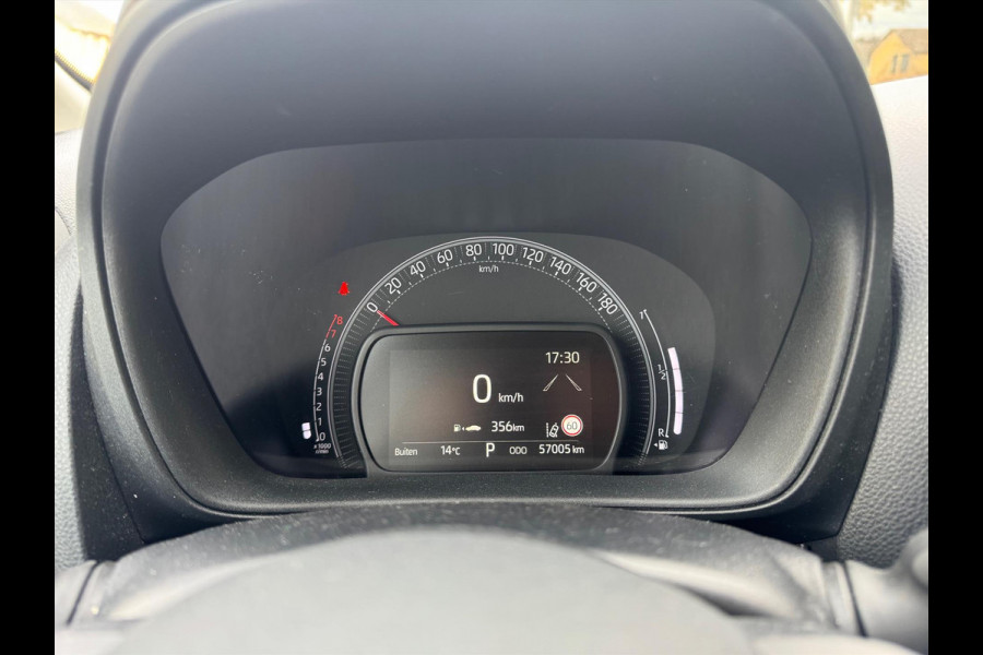 Toyota Aygo X 1.0 VVT-i Play | Automaat, Apple carplay/Android auto, Adaptieve cruise control