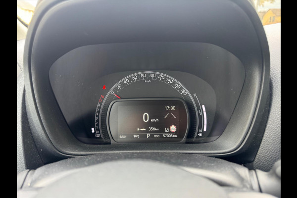 Toyota Aygo X 1.0 VVT-i Play | Automaat, Apple carplay/Android auto, Adaptieve cruise control