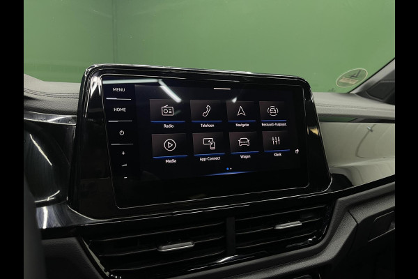 Volkswagen T-Roc 1.5 TSI R-Line | Black Edition | IQ | Pano Volkswagen T-Roc 1.5 TSI R-Line | Black Edition | IQ | Pano