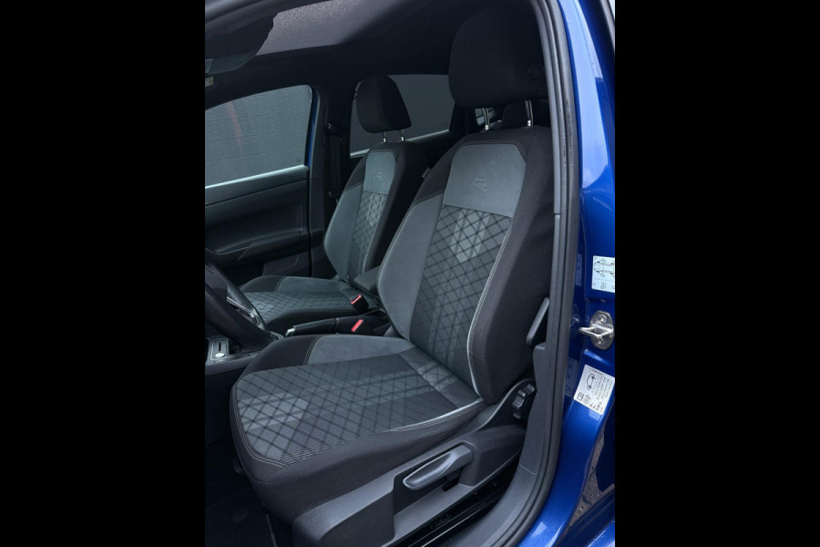 Volkswagen Polo 1.0 TSI 2x R-Line Panorama Camera CarPlay Volkswagen Polo 1.0 TSI 2x R-Line Panorama Camera CarPlay