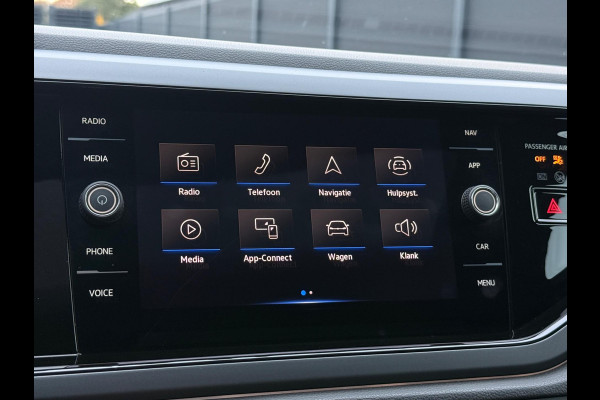 Volkswagen Polo 1.0 TSI 2x R-Line Panorama Camera CarPlay Volkswagen Polo 1.0 TSI 2x R-Line Panorama Camera CarPlay