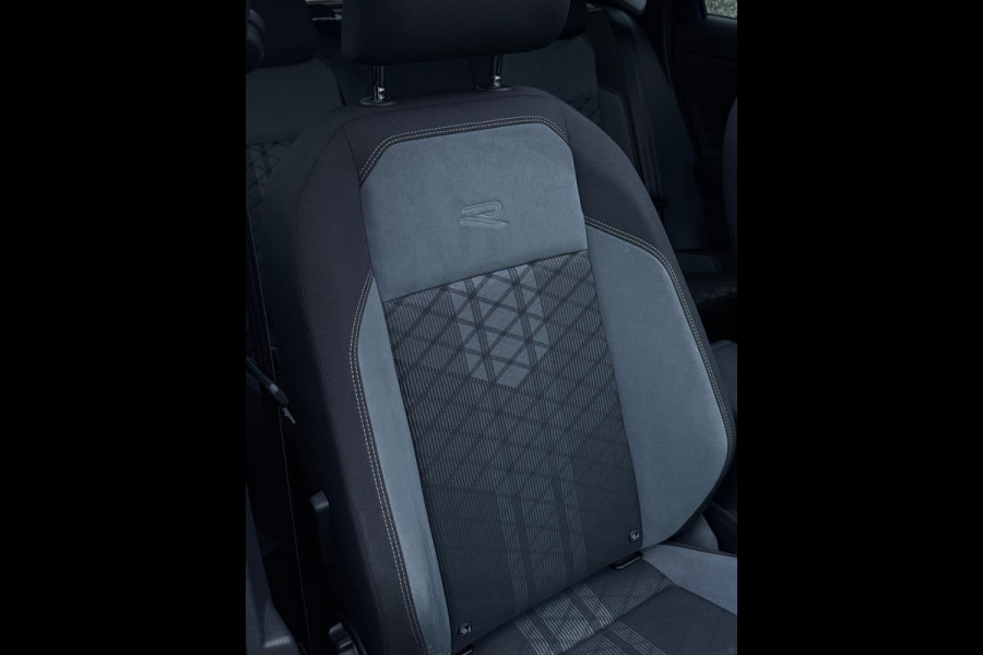 Volkswagen Polo 1.0 TSI 2x R-Line Panorama Camera CarPlay Volkswagen Polo 1.0 TSI 2x R-Line Panorama Camera CarPlay