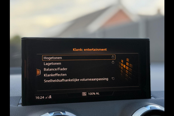 Audi Q2 35 TFSI 2x S-Line CarPlay Camera LED