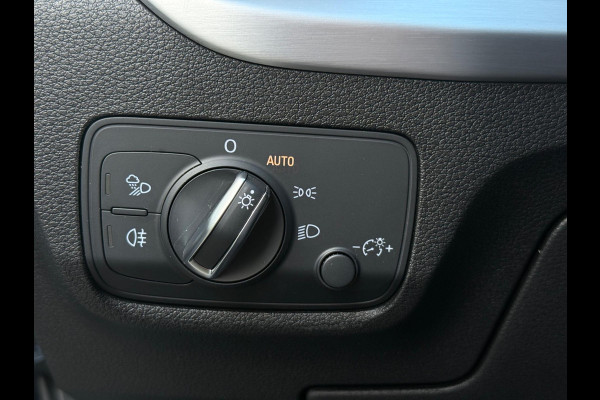 Audi Q2 35 TFSI 2x S-Line CarPlay Camera LED