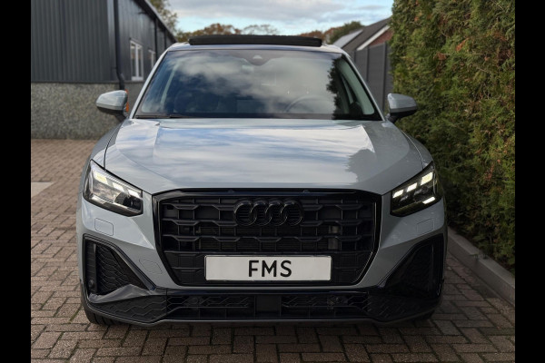 Audi Q2 35 TFSI 2x S-Line CarPlay Camera LED