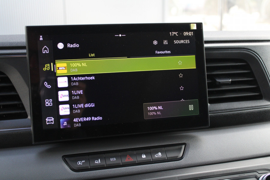 Renault Master T35 2.0 dCi 170pk L2H2 Extra - 2x Schuifdeur - Navigatie - Blind Spot - Camera - Stoelverwarming - Verwarmde voorruit - Rijklaar Renault Master T35 2.0 dCi 170pk L2H2 Extra - 2x Schuifdeur - Navigatie - Blind Spot - Camera - Stoelverwarming - Verwarmde voorruit - Rijklaar