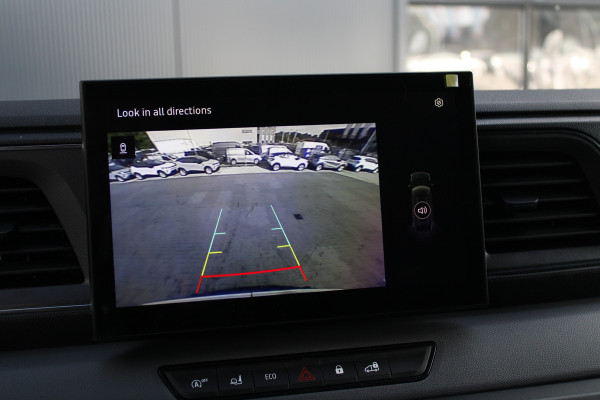 Renault Master T35 2.0 dCi 170pk L2H2 Extra - 2x Schuifdeur - Navigatie - Blind Spot - Camera - Stoelverwarming - Verwarmde voorruit - Rijklaar Renault Master T35 2.0 dCi 170pk L2H2 Extra - 2x Schuifdeur - Navigatie - Blind Spot - Camera - Stoelverwarming - Verwarmde voorruit - Rijklaar