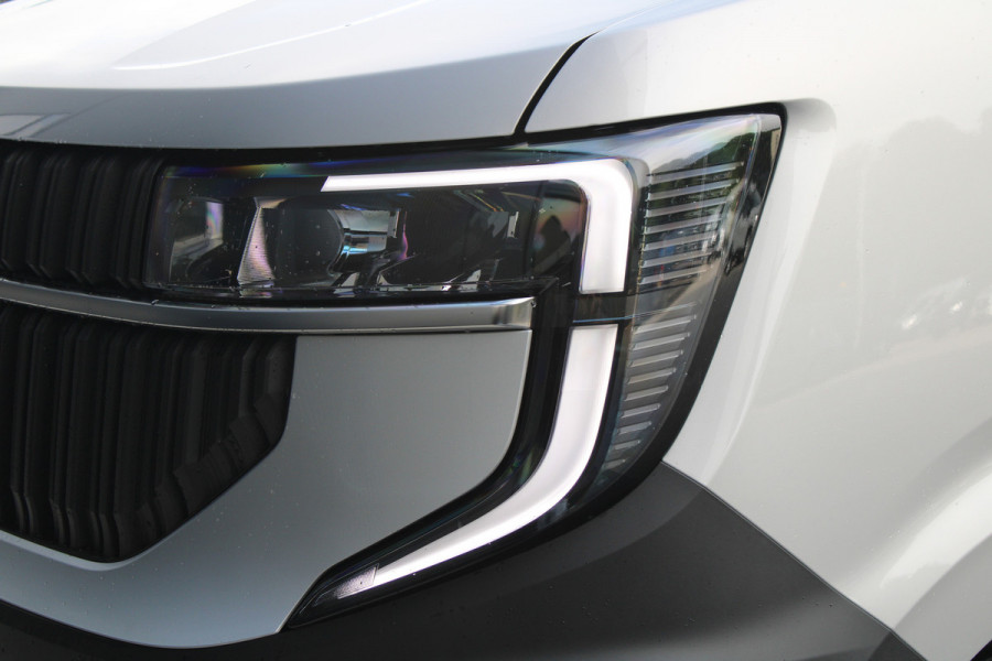 Renault Master T35 2.0 dCi 170pk L2H2 Extra - 2x Schuifdeur - Navigatie - Blind Spot - Camera - Stoelverwarming - Verwarmde voorruit - Rijklaar Renault Master T35 2.0 dCi 170pk L2H2 Extra - 2x Schuifdeur - Navigatie - Blind Spot - Camera - Stoelverwarming - Verwarmde voorruit - Rijklaar