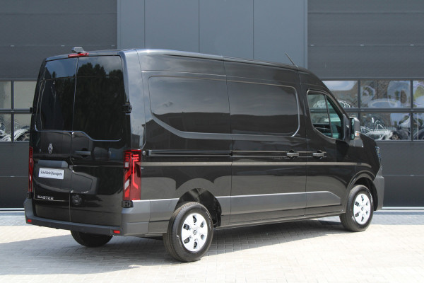 Renault Master T35 2.0 dCi 170pk L2H2 Extra - 2x Schuifdeur - Navigatie - Blind Spot - Camera - Stoelverwarming - Verwarmde voorruit - Rijklaar