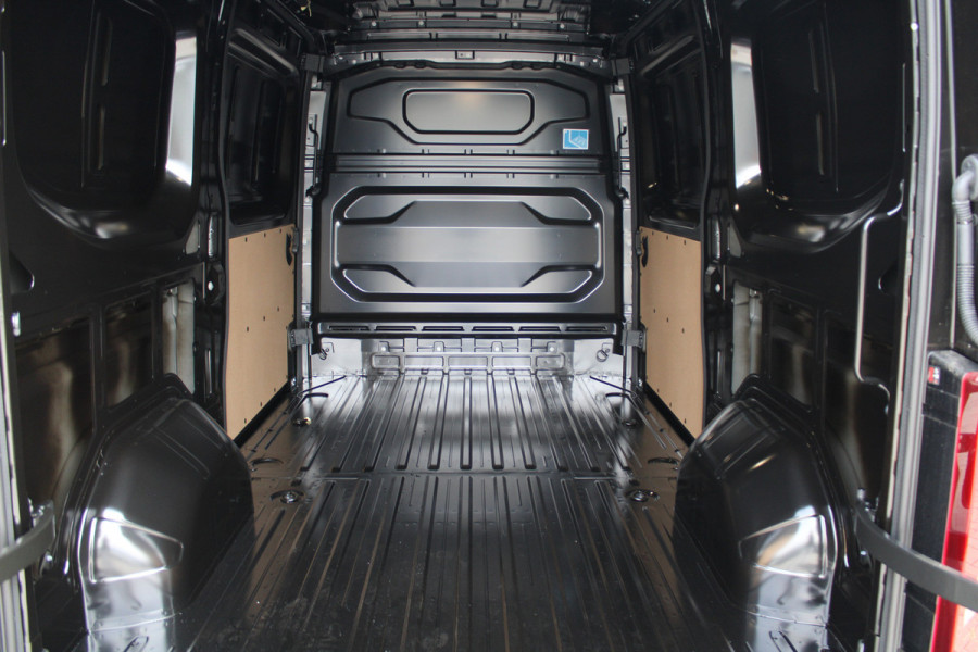 Renault Master T35 2.0 dCi 170pk L2H2 Extra - 2x Schuifdeur - Navigatie - Blind Spot - Camera - Stoelverwarming - Verwarmde voorruit - Rijklaar