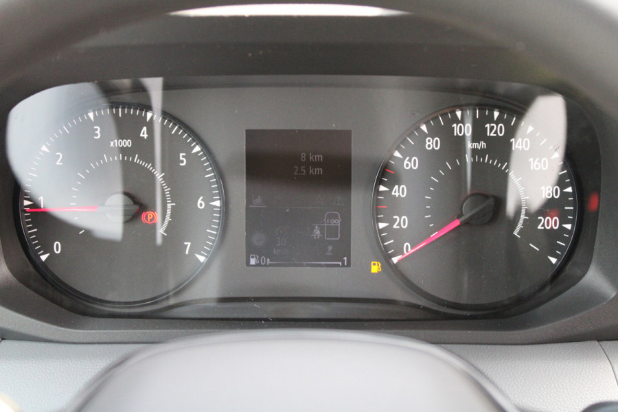 Renault Master T35 2.0 dCi 170pk L2H2 Extra - 2x Schuifdeur - Navigatie - Blind Spot - Camera - Stoelverwarming - Verwarmde voorruit - Rijklaar