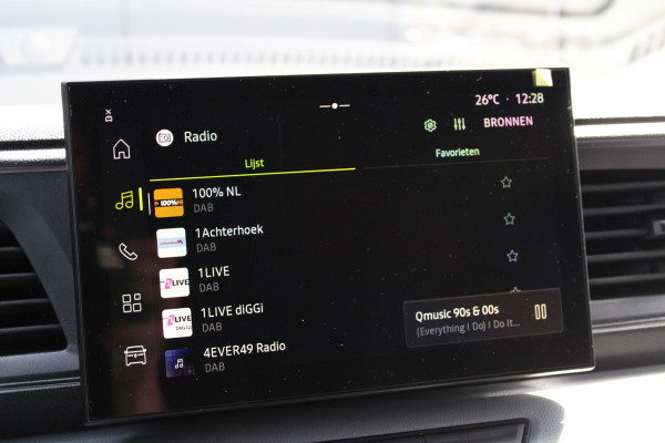 Renault Master T35 2.0 dCi 170pk L2H2 Extra - 2x Schuifdeur - Navigatie - Blind Spot - Camera - Stoelverwarming - Verwarmde voorruit - Rijklaar