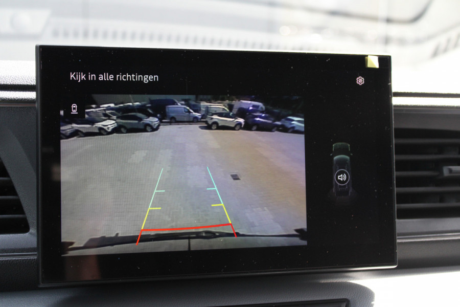 Renault Master T35 2.0 dCi 170pk L2H2 Extra - 2x Schuifdeur - Navigatie - Blind Spot - Camera - Stoelverwarming - Verwarmde voorruit - Rijklaar