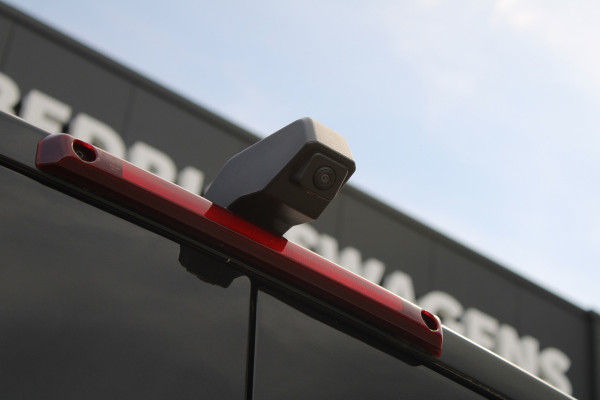 Renault Master T35 2.0 dCi 170pk L2H2 Extra - 2x Schuifdeur - Navigatie - Blind Spot - Camera - Stoelverwarming - Verwarmde voorruit - Rijklaar