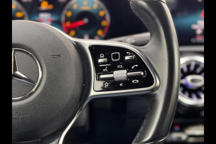 Mercedes-Benz A-Klasse 200 Edition Premium Sfeer/Camera/Navi Mercedes-Benz A-Klasse 200 Edition Premium Sfeer/Camera/Navi