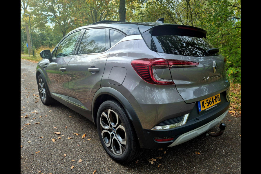 Renault Captur 1.6 E-Tech Plug-in Hybrid 160 Panoramadsk trekhaak Renault Captur 1.6 E-Tech Plug-in Hybrid 160 Panoramadsk trekhaak