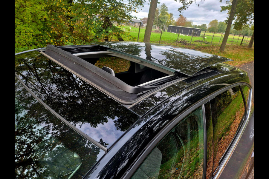 Renault Captur 1.6 E-Tech Plug-in Hybrid 160 Panoramadsk trekhaak Renault Captur 1.6 E-Tech Plug-in Hybrid 160 Panoramadsk trekhaak