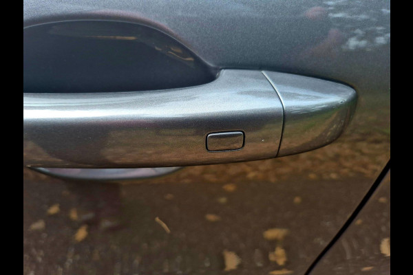 Renault Captur 1.6 E-Tech Plug-in Hybrid 160 Panoramadsk trekhaak Renault Captur 1.6 E-Tech Plug-in Hybrid 160 Panoramadsk trekhaak