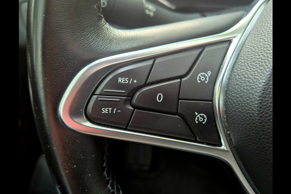 Renault Captur 1.6 E-Tech Plug-in Hybrid 160 Panoramadsk trekhaak Renault Captur 1.6 E-Tech Plug-in Hybrid 160 Panoramadsk trekhaak